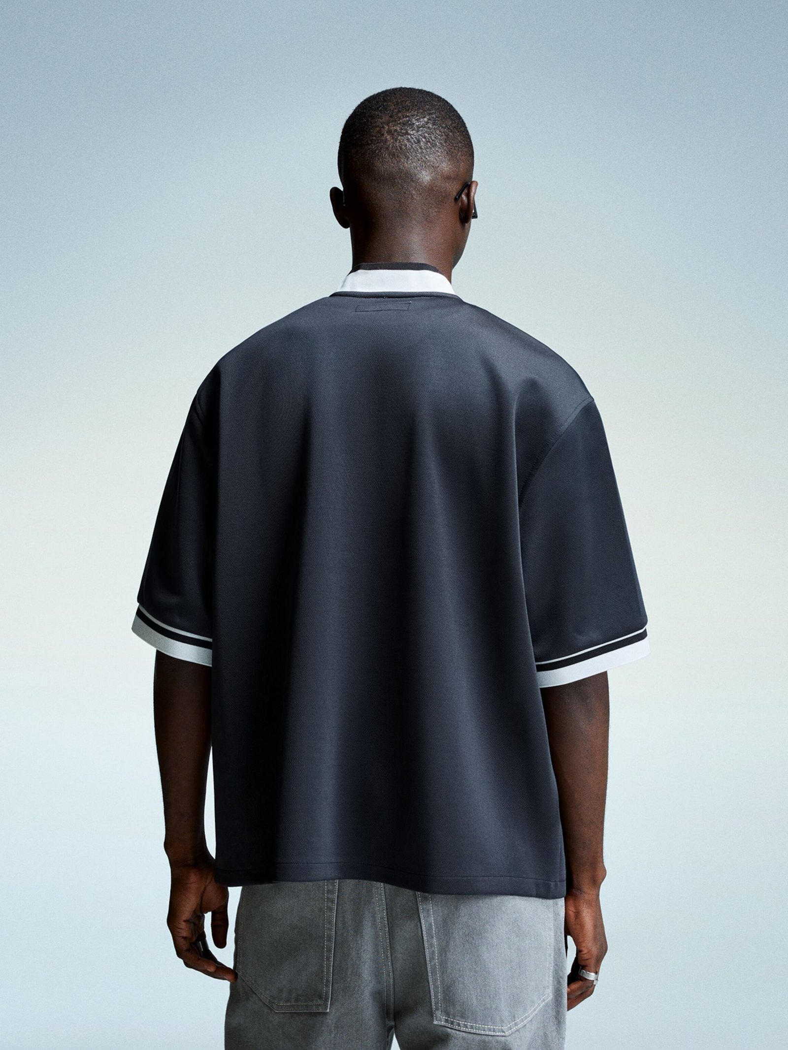 Bershka Comfort Fit Shirt — navy