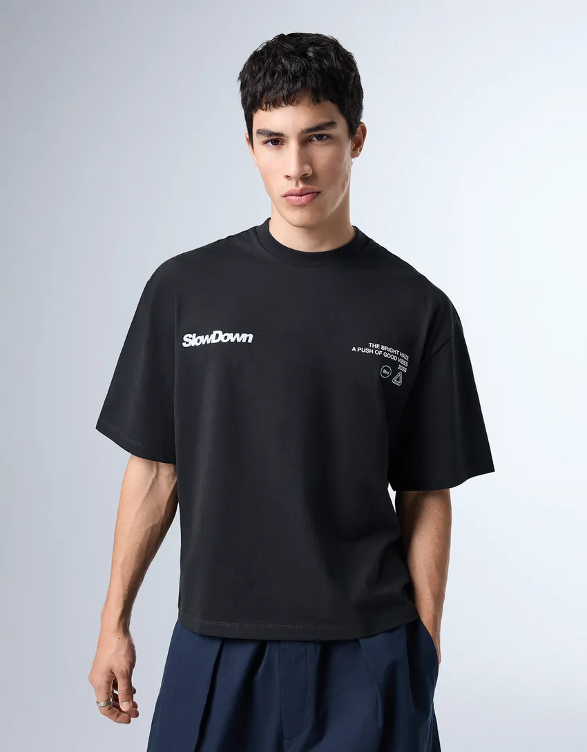 Bershka Boxy street lettering T-shirt — Navy