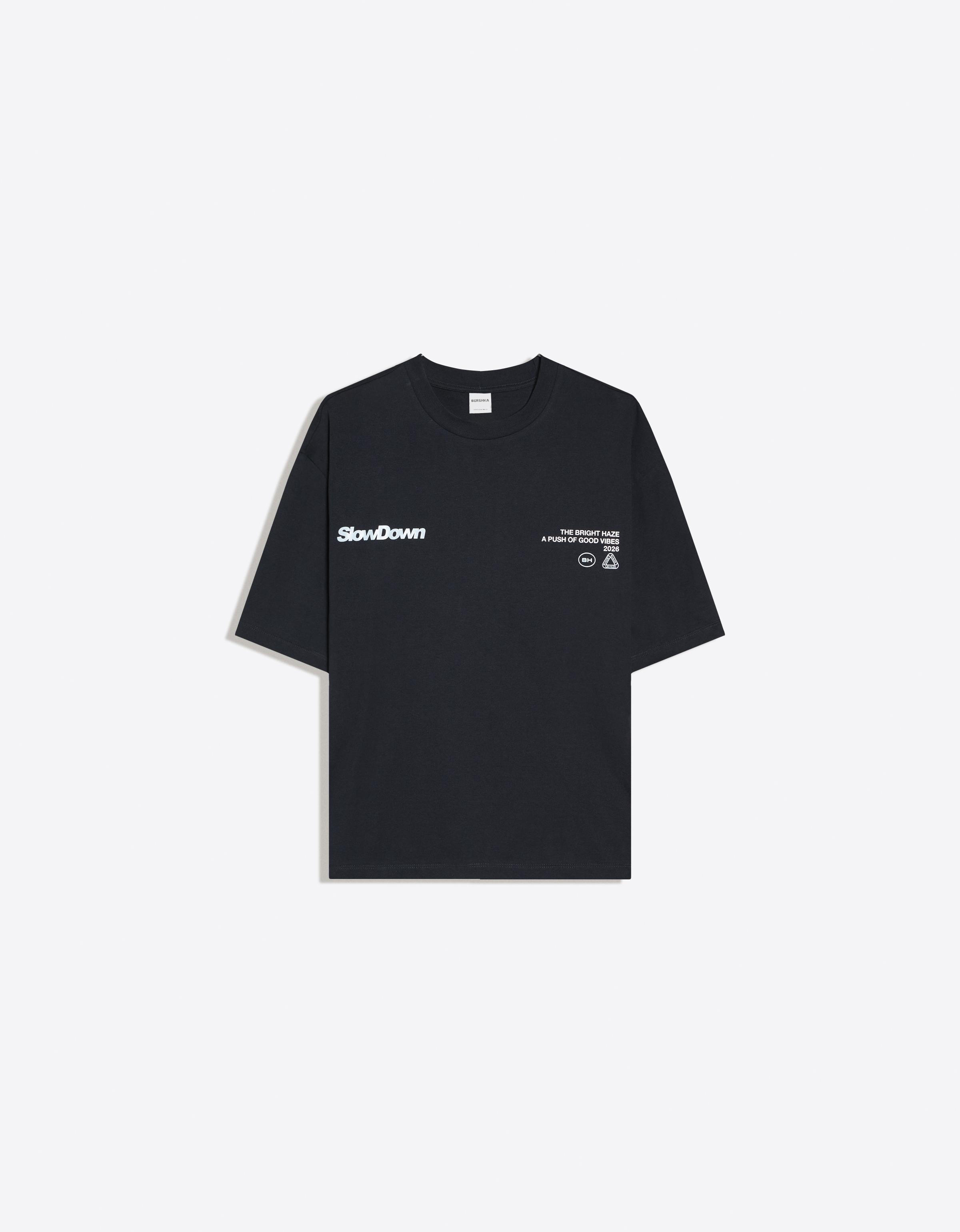 Bershka Boxy street lettering T-shirt — Navy