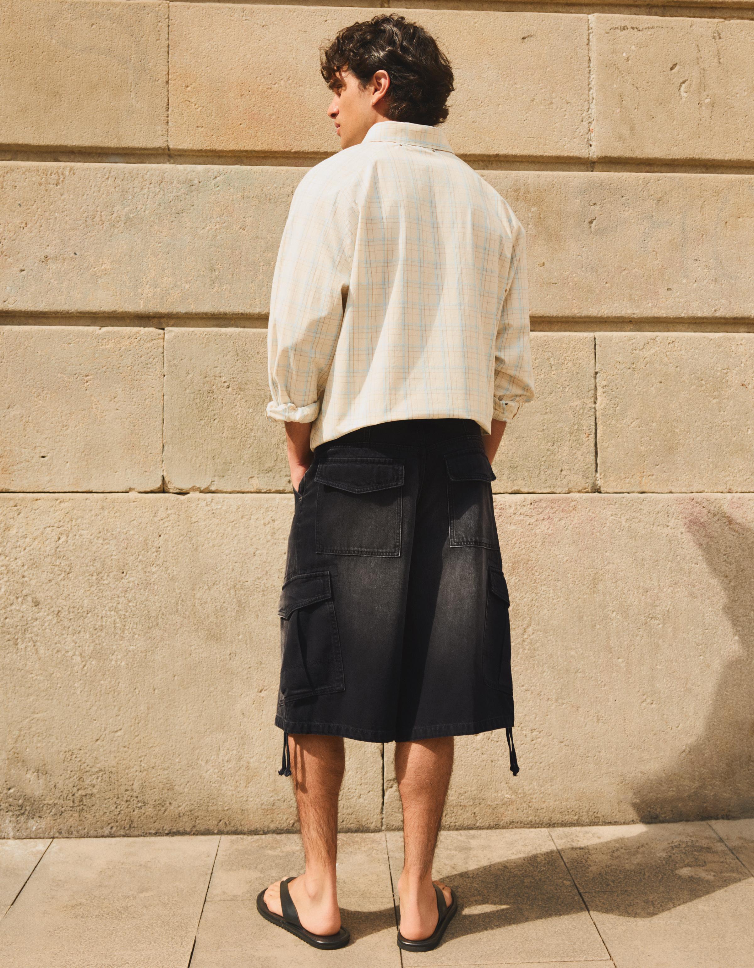 Bershka Denim cargo parachute Bermuda shorts — Black
