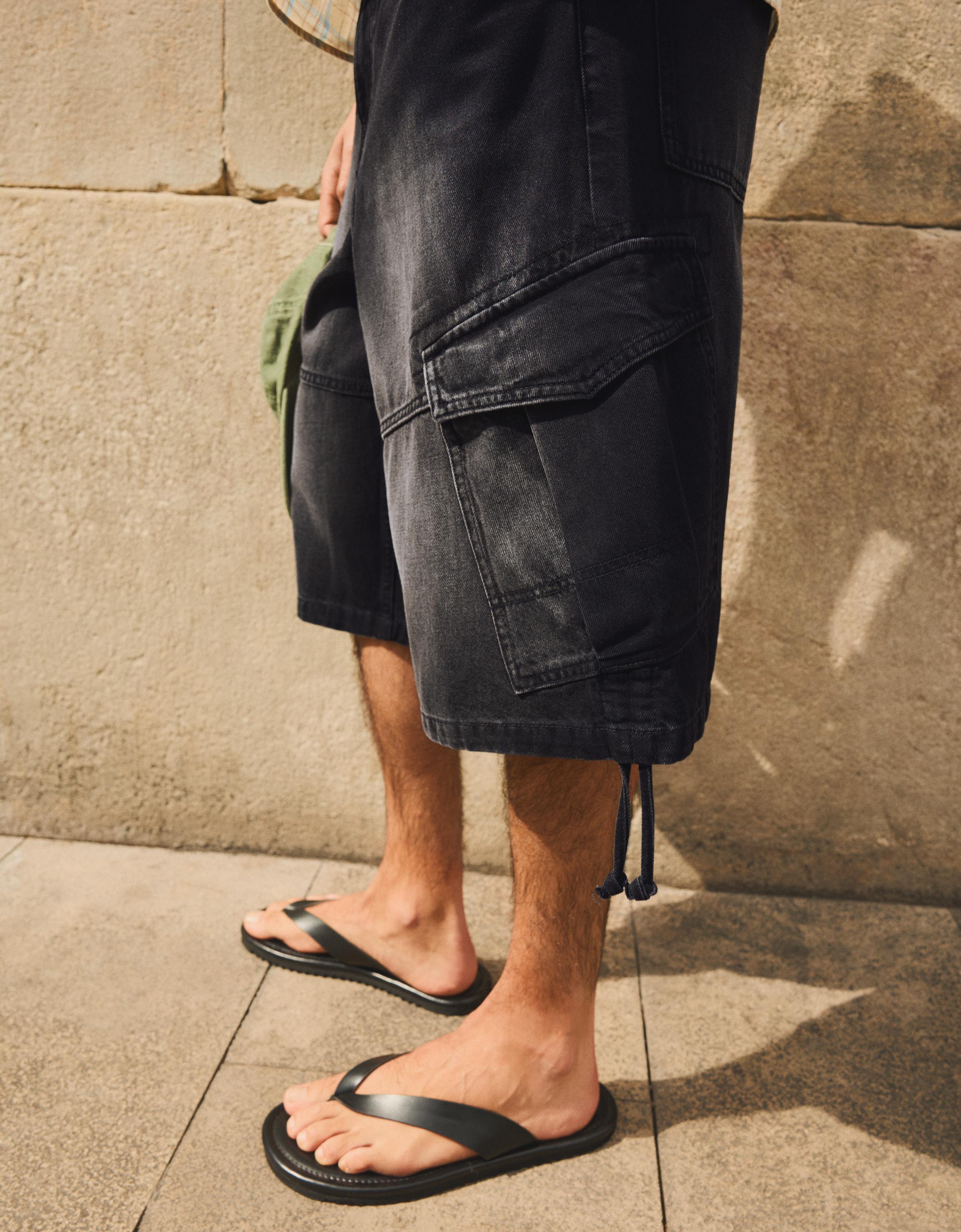 Bershka Denim cargo parachute Bermuda shorts — Black