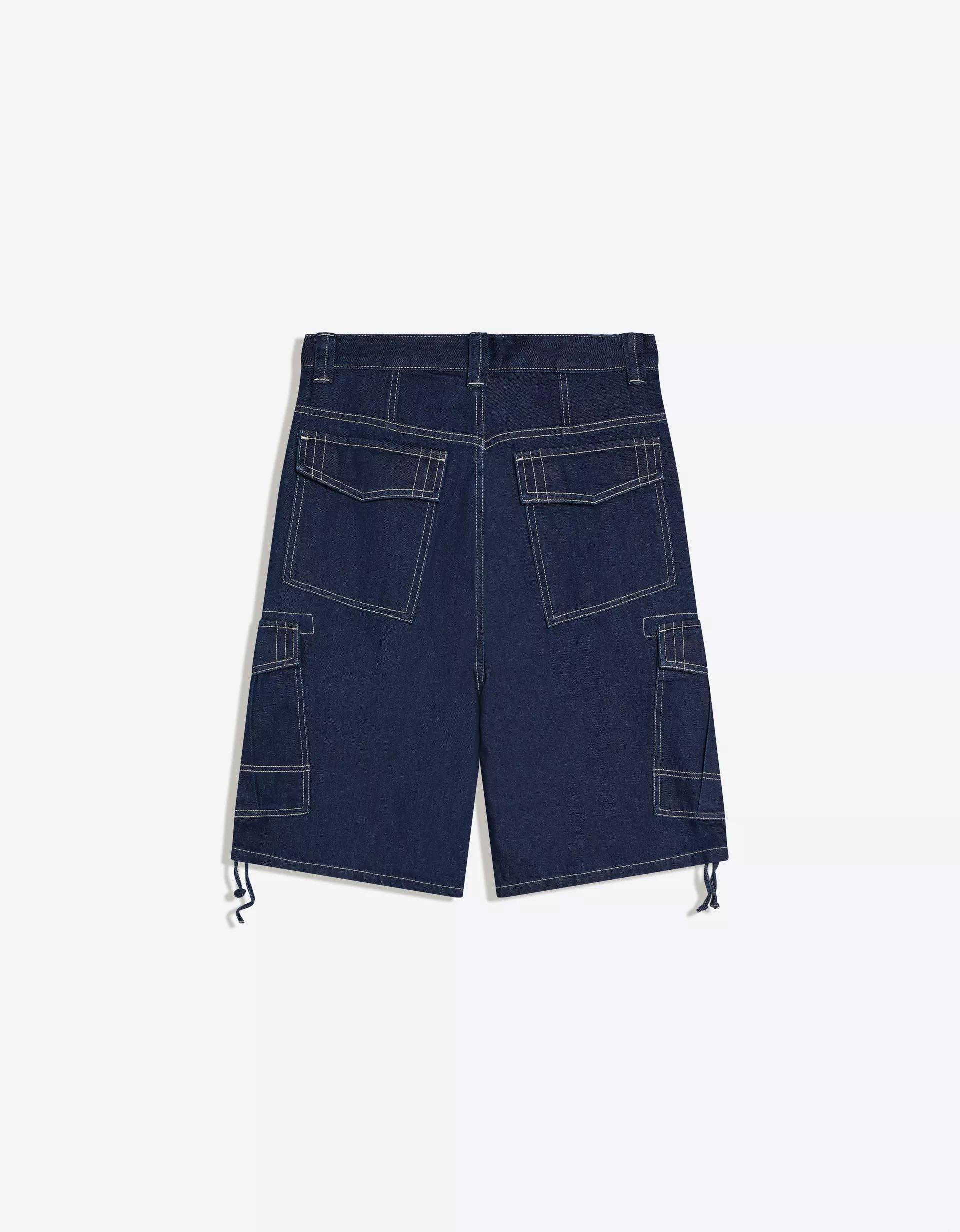 Bershka Denim cargo parachute Bermuda shorts — Navy