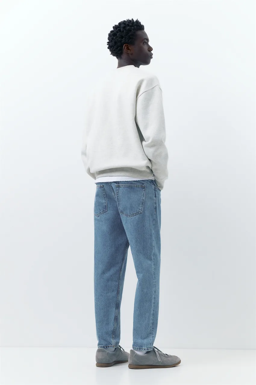 Standard jeans