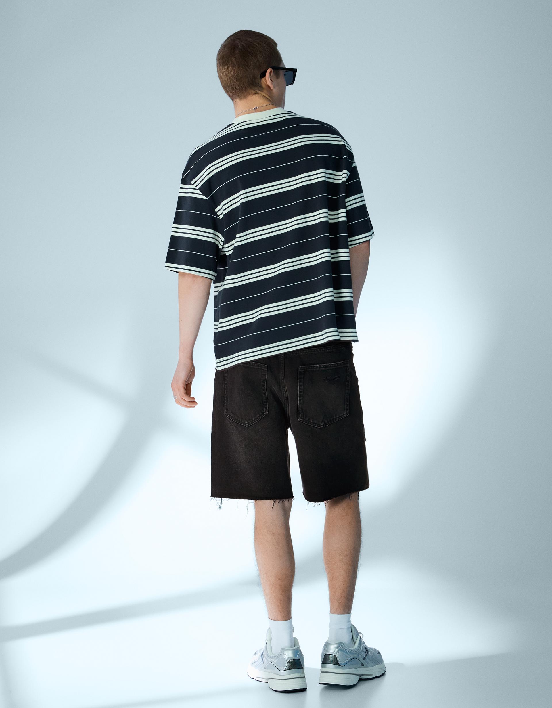 Bershka Ripped Denim Bermuda Shorts — Noir