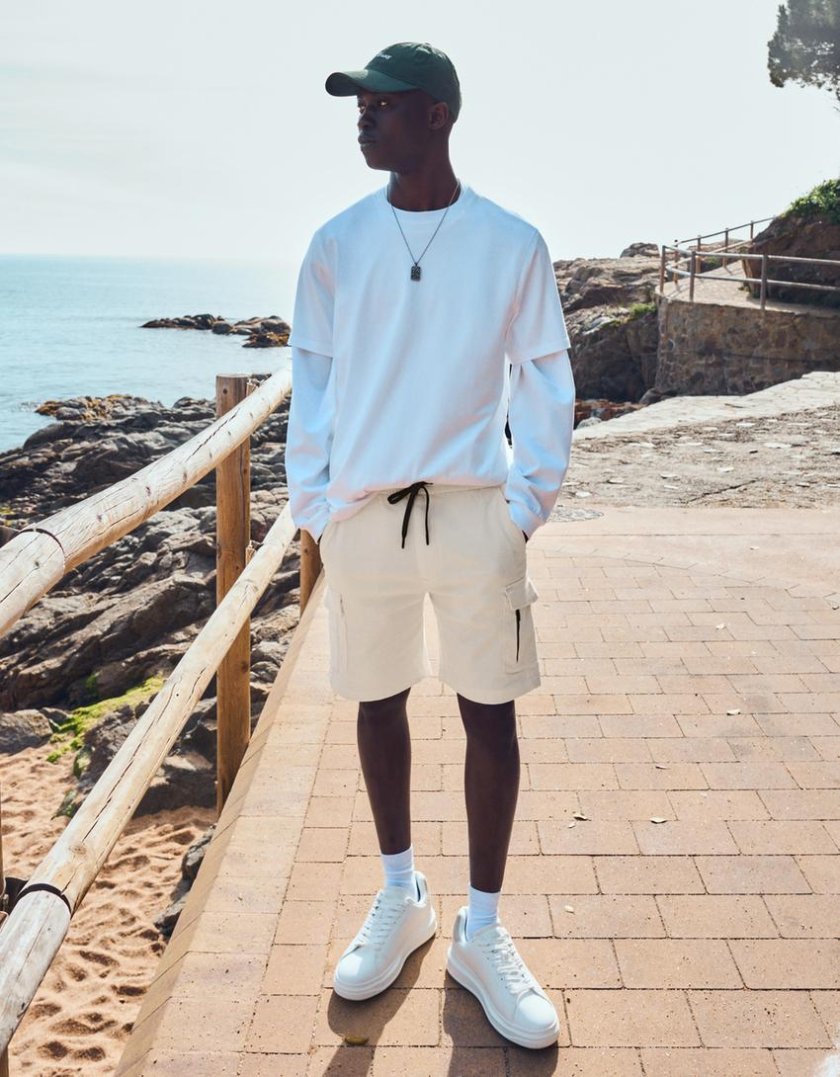 Bershka Regular Cargo Bermuda — White