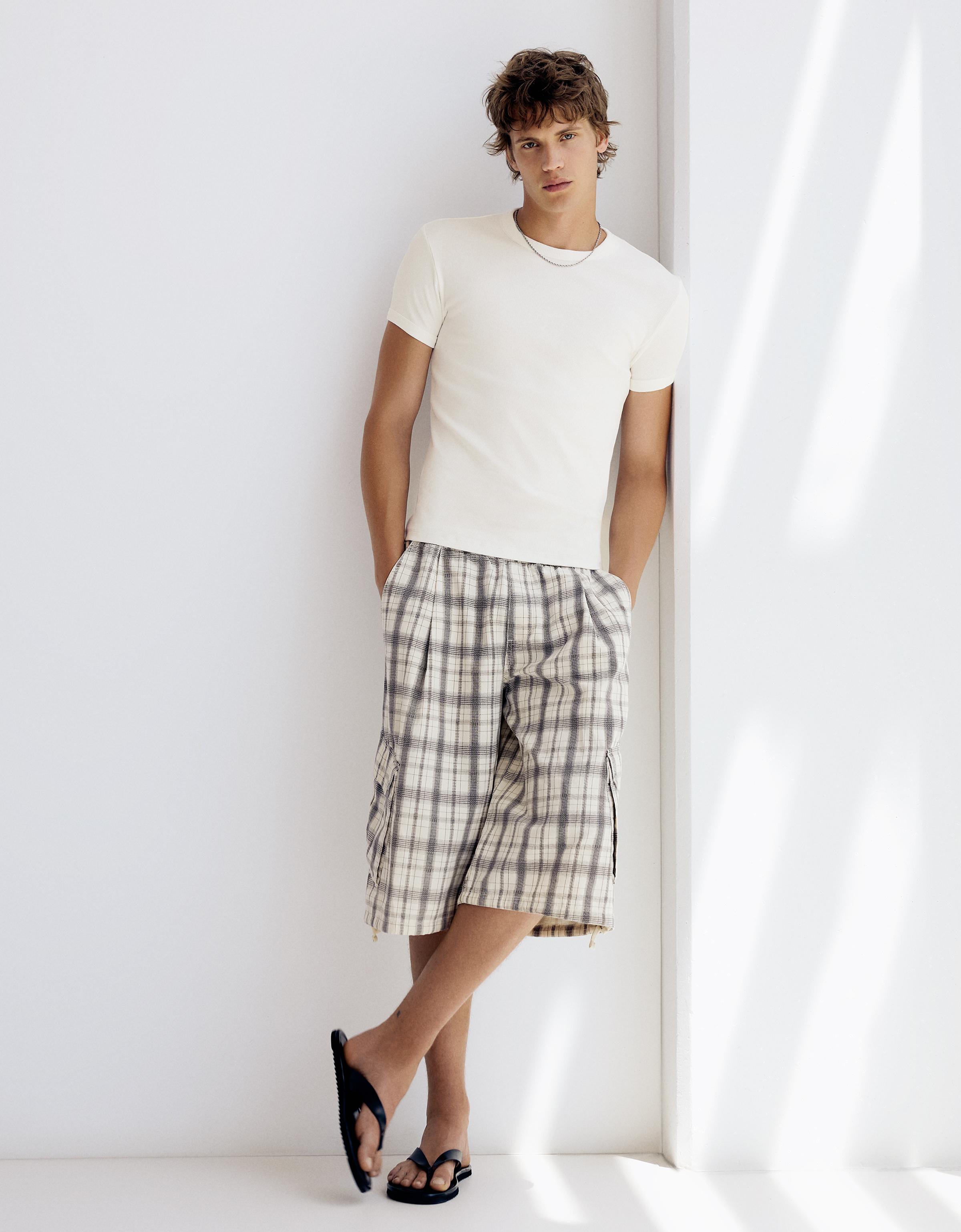 Bershka Slim Fit Ribbed T-Shirt — Blanc