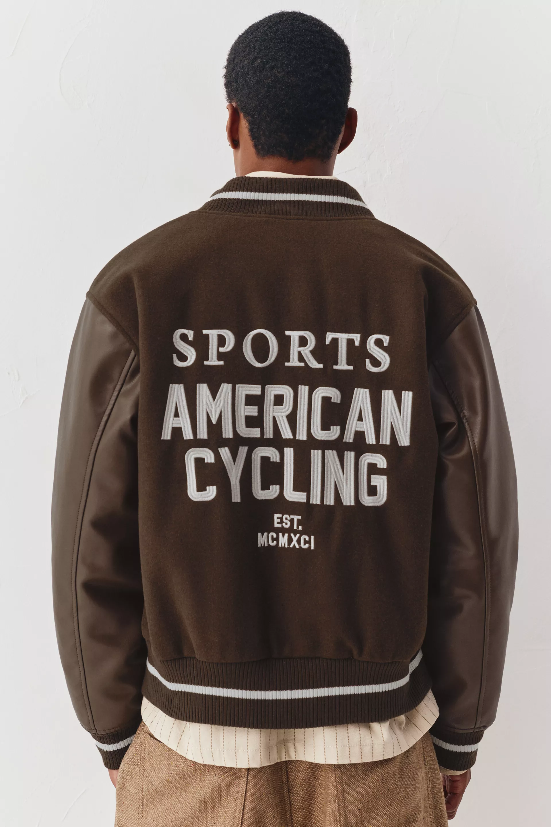 Pull&Bear Summer sale - Men’s favourites — Brown