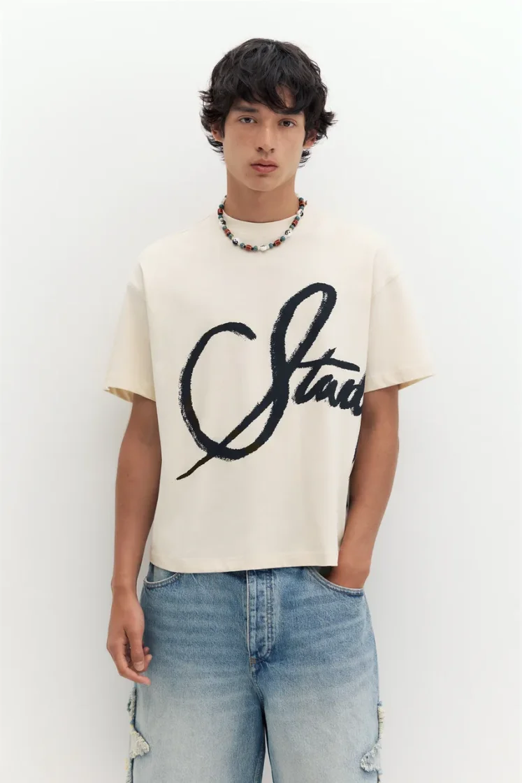 Pull&Bear T-shirt STWD graffiti — Ivory