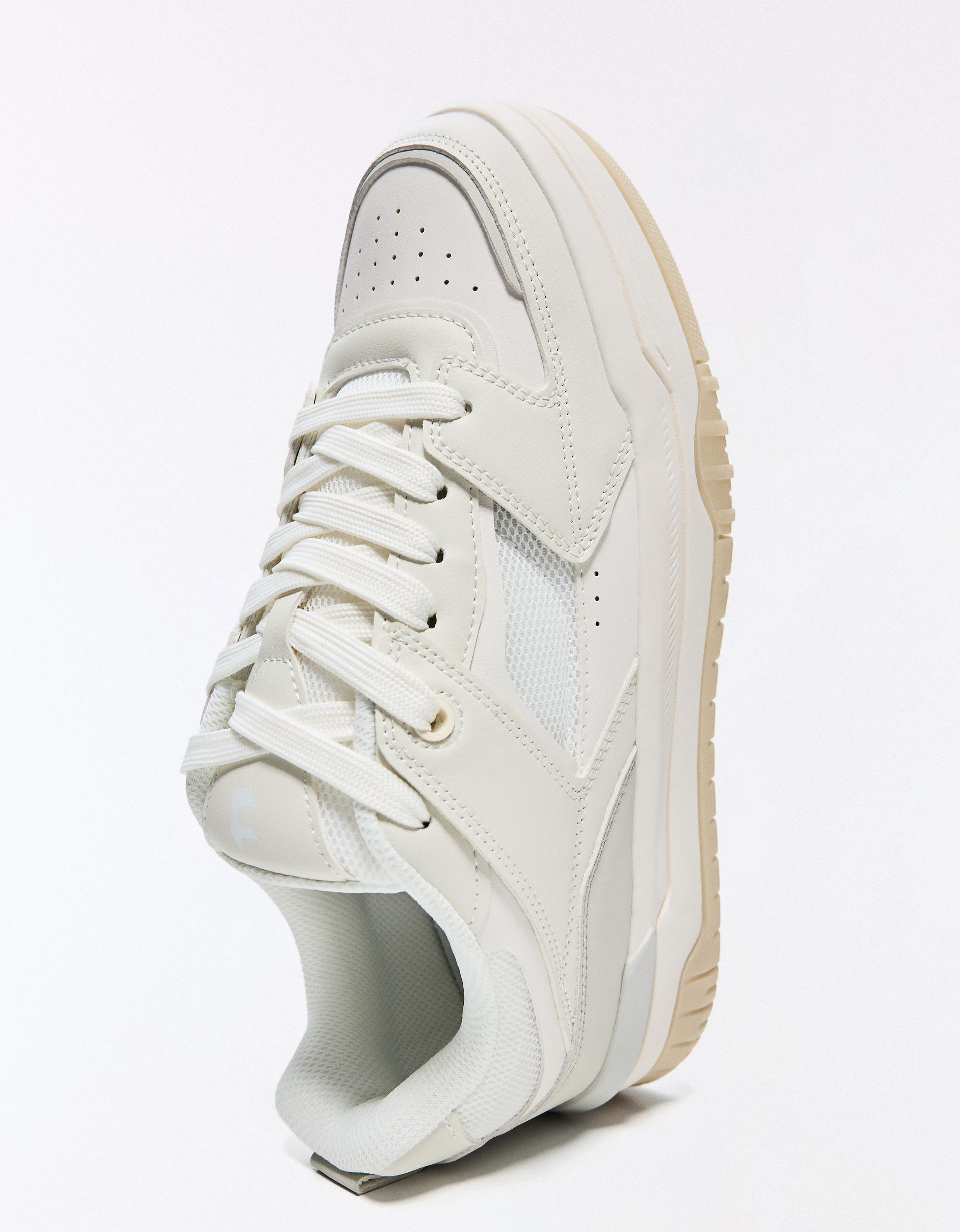 Bershka Chunky panelled trainers — WHITE