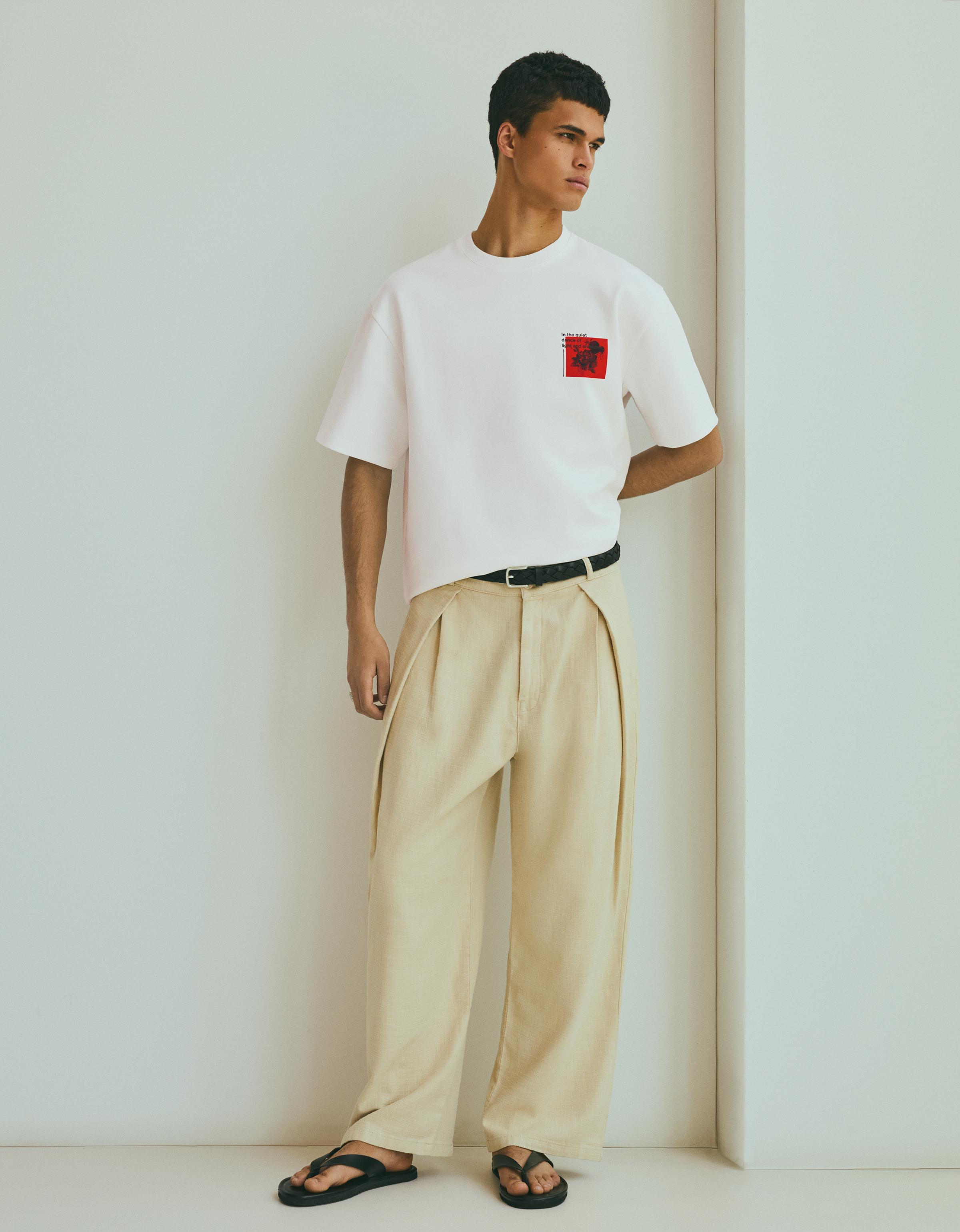 Bershka Printed Interlock T-shirt — Blanc cassé