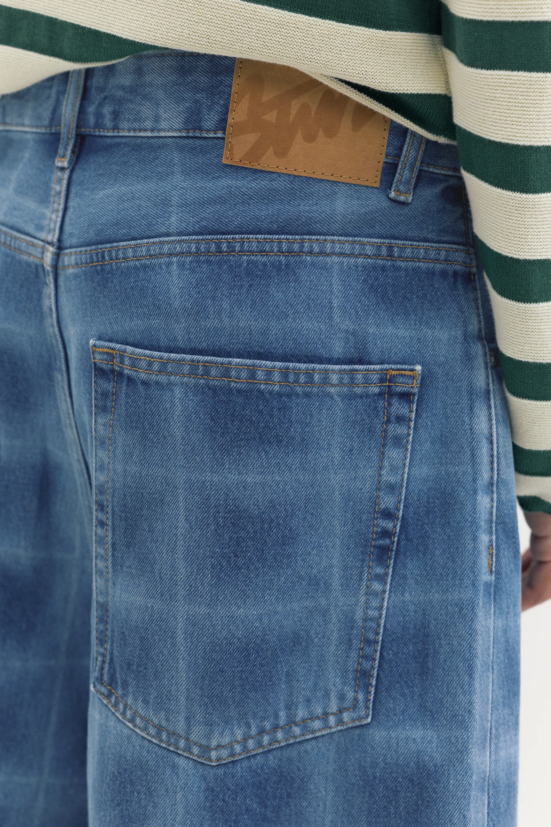 Pull&Bear Bermuda en jean skater imprimé laser — Sky Blue