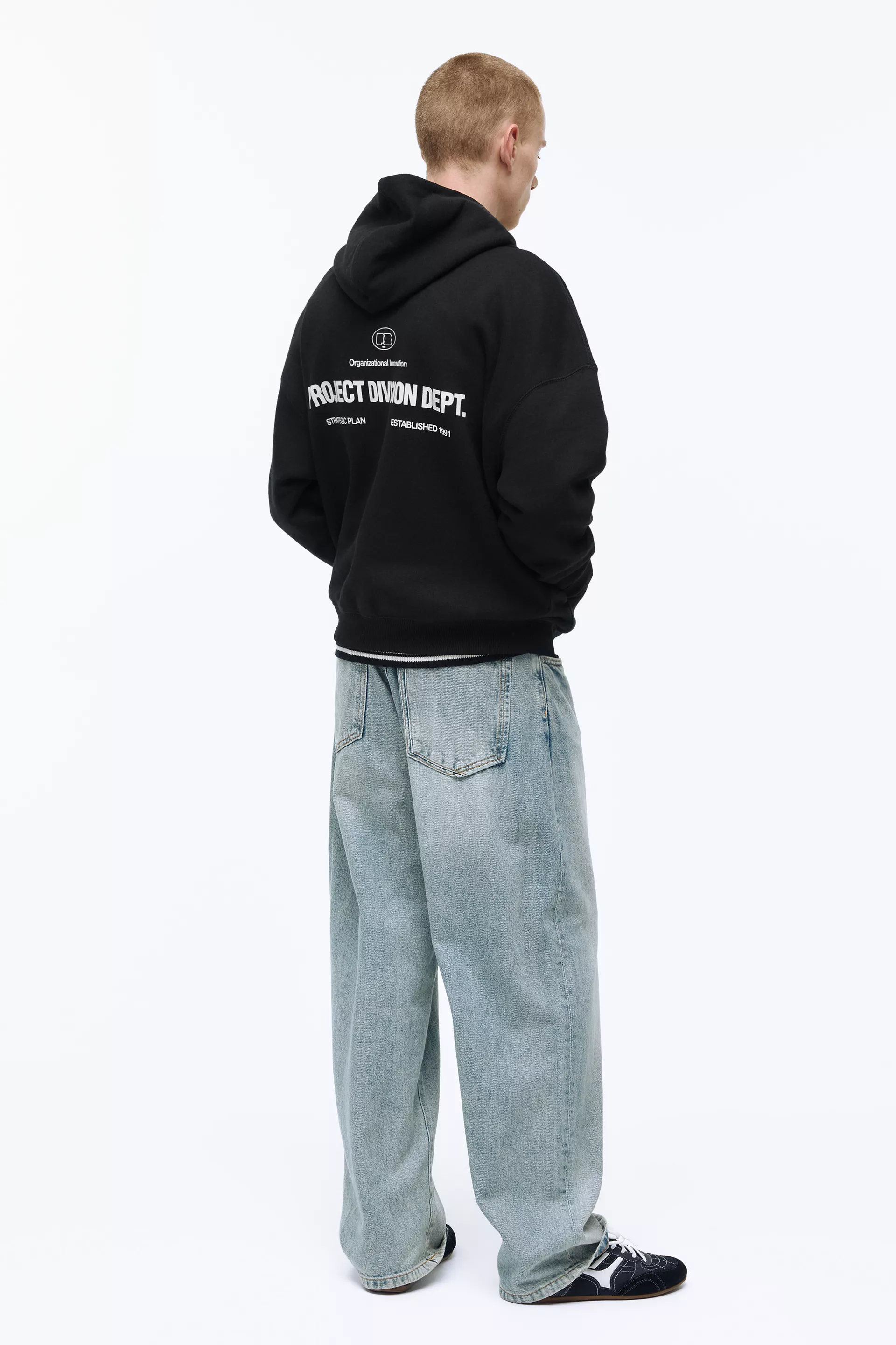 Pull&Bear Hoodie with zipper — Black