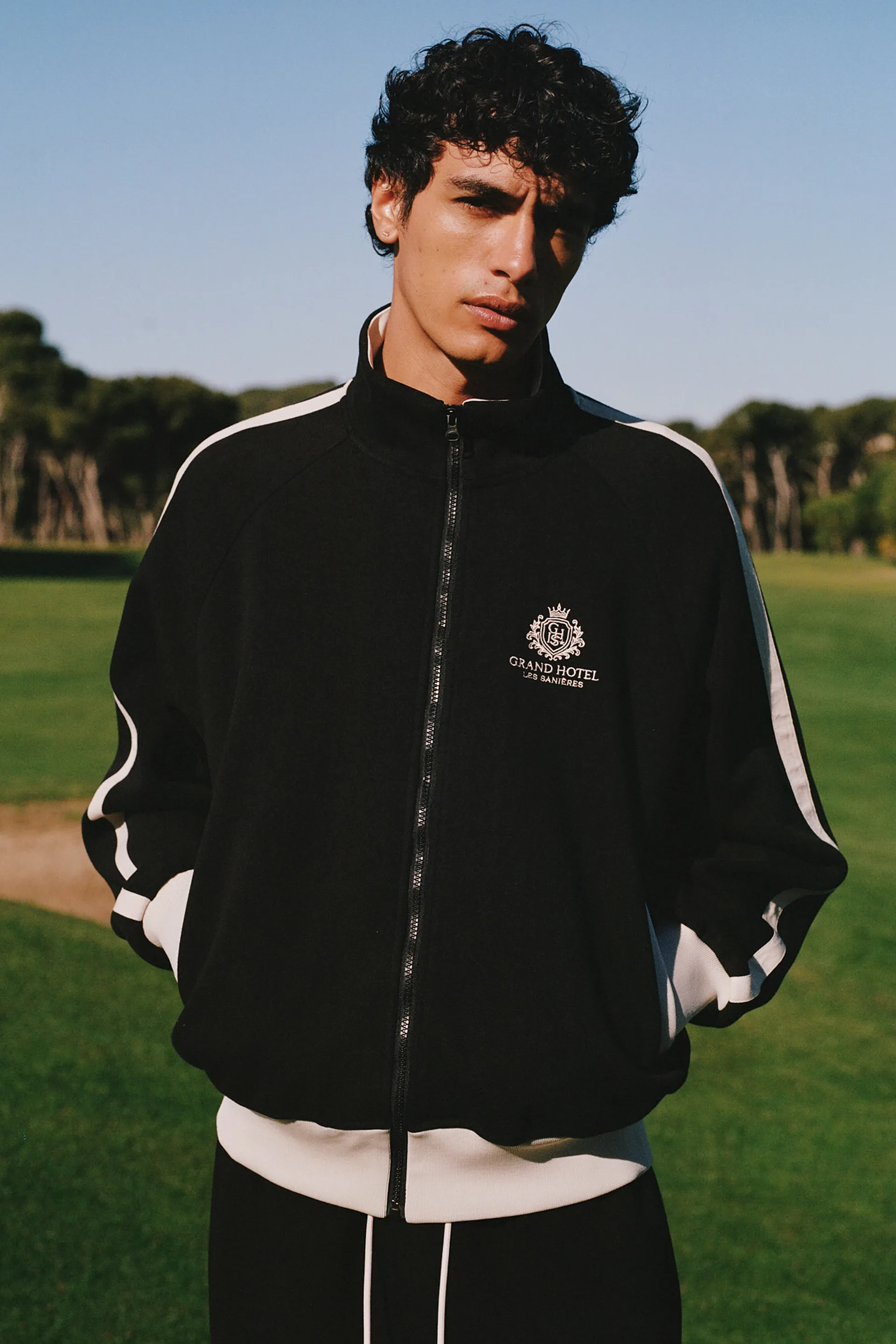 Pull&Bear Panelled high neck jacket — Black