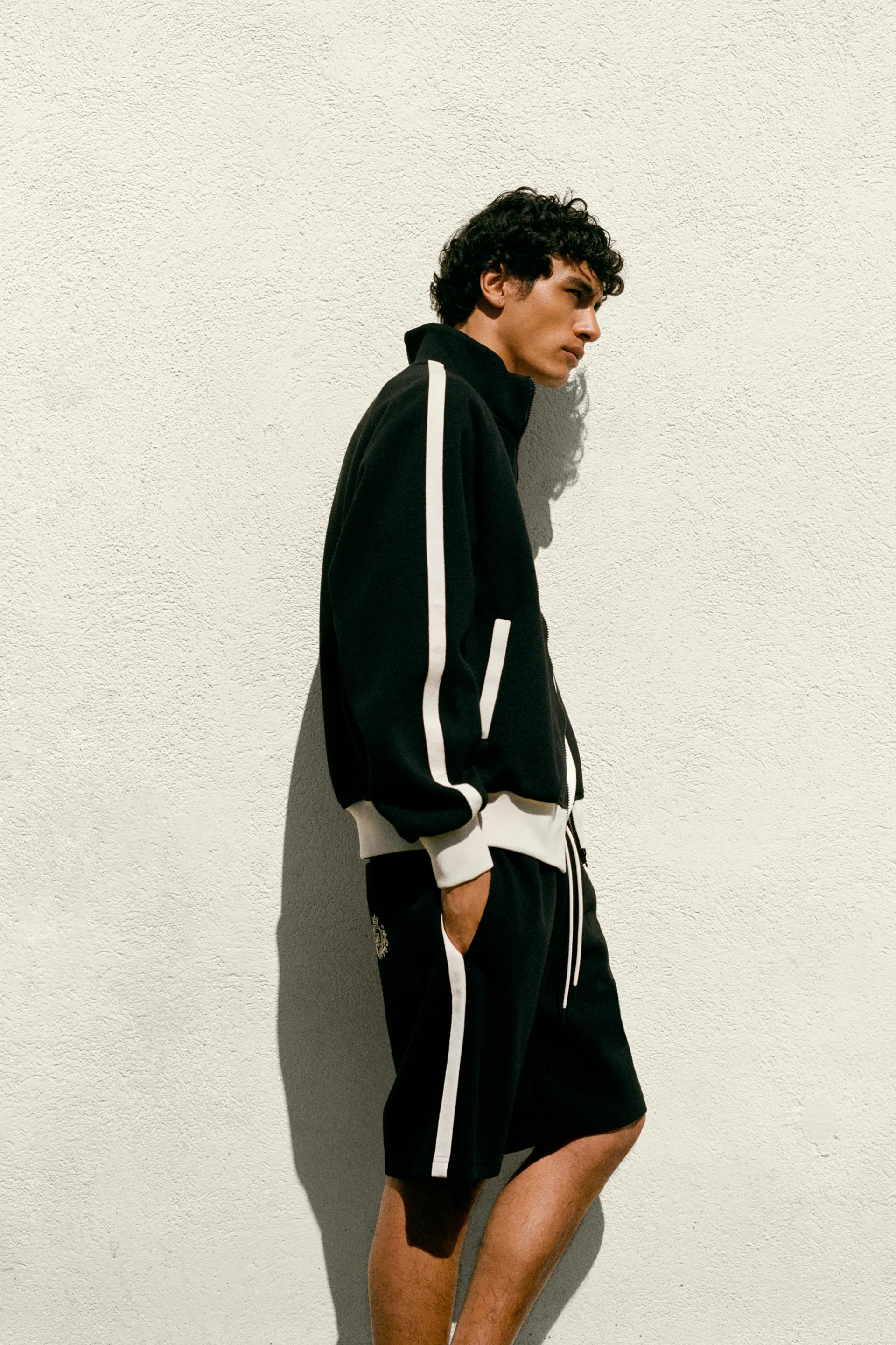 Pull&Bear Panelled high neck jacket — Black