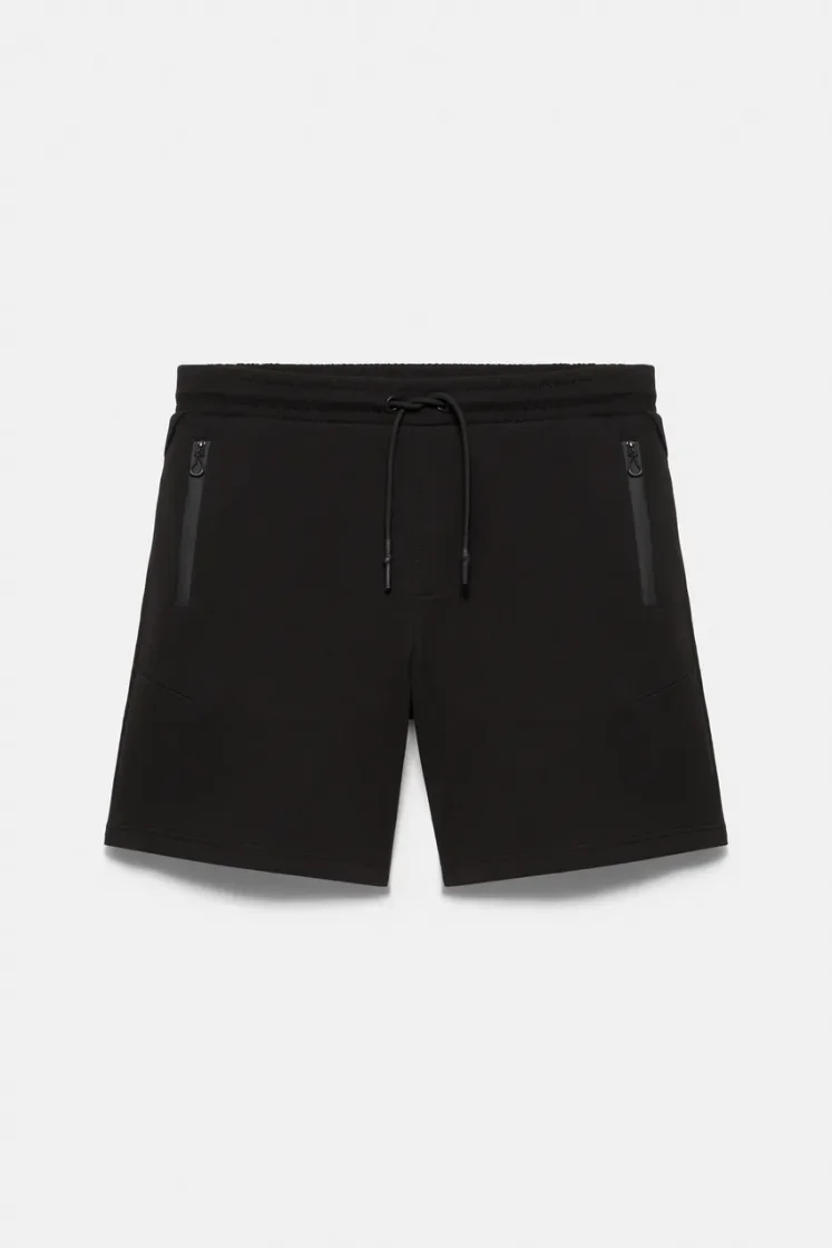 Pull&Bear Regular fit jogger Bermuda shorts — Black