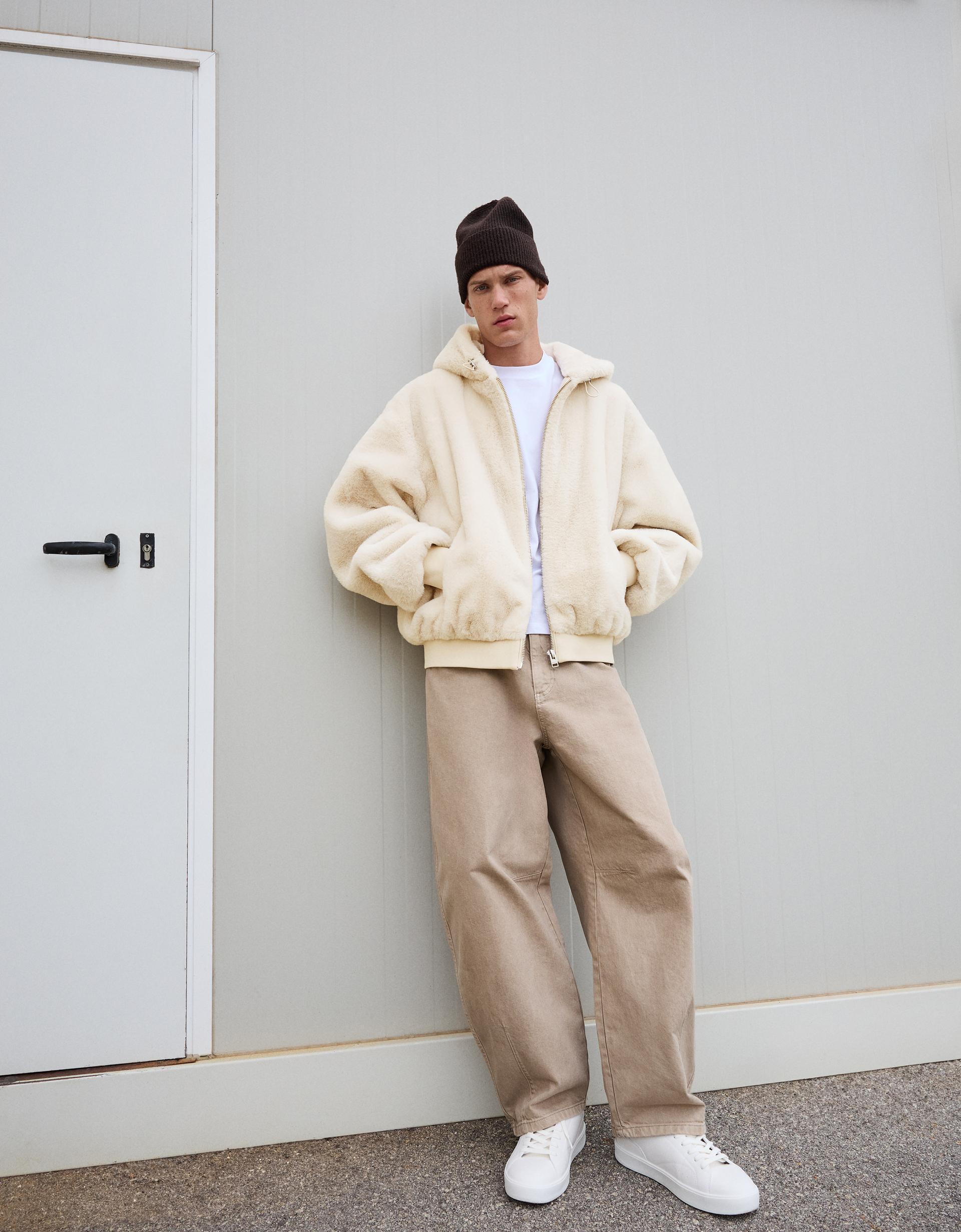 Bershka Hooded faux fur jacket — Ivory