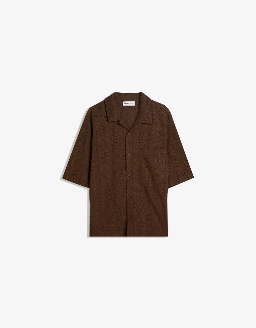Chemise à col camp texturée