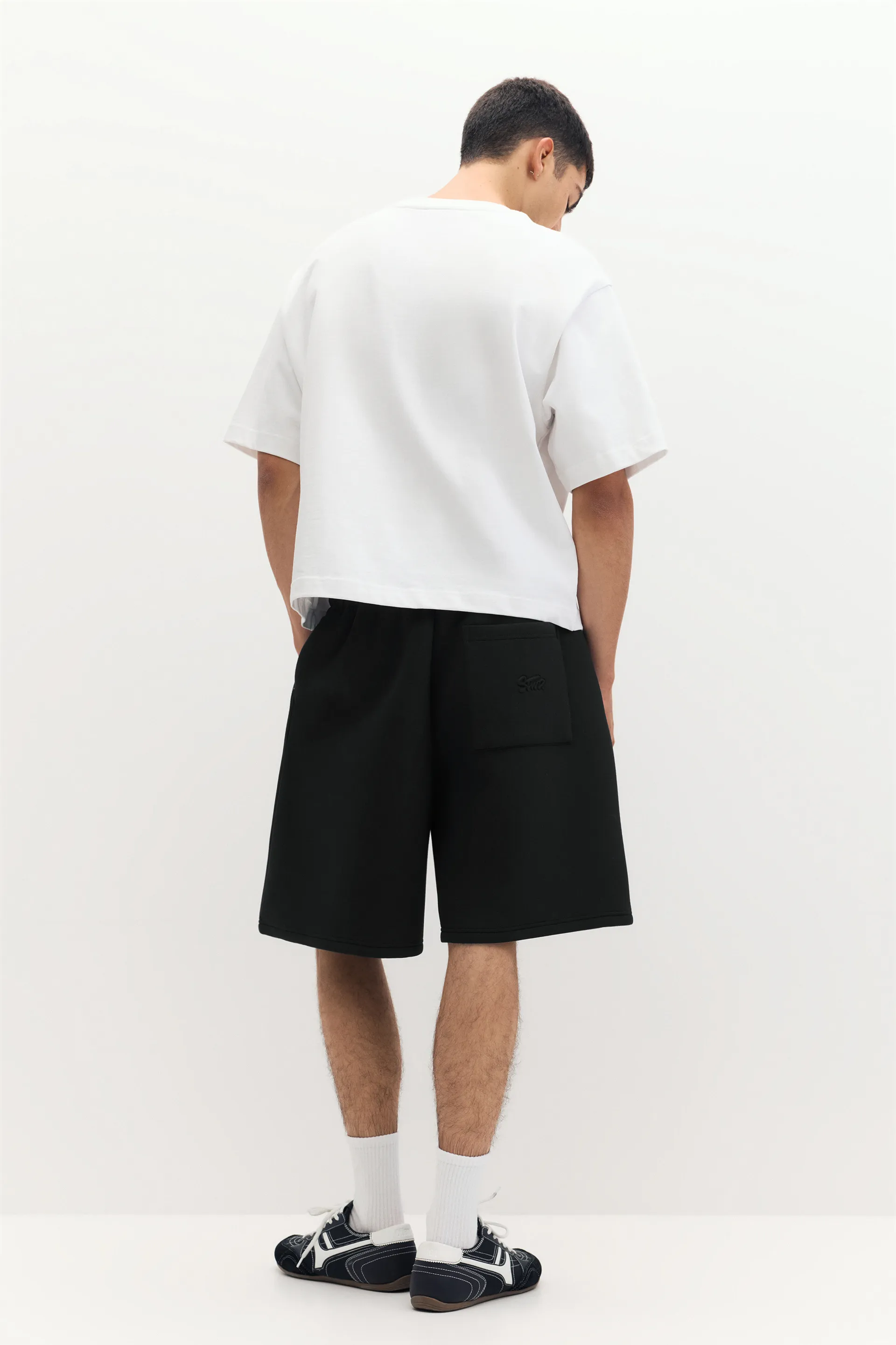Pull&Bear Neoprene Look Jogger Shorts — Black