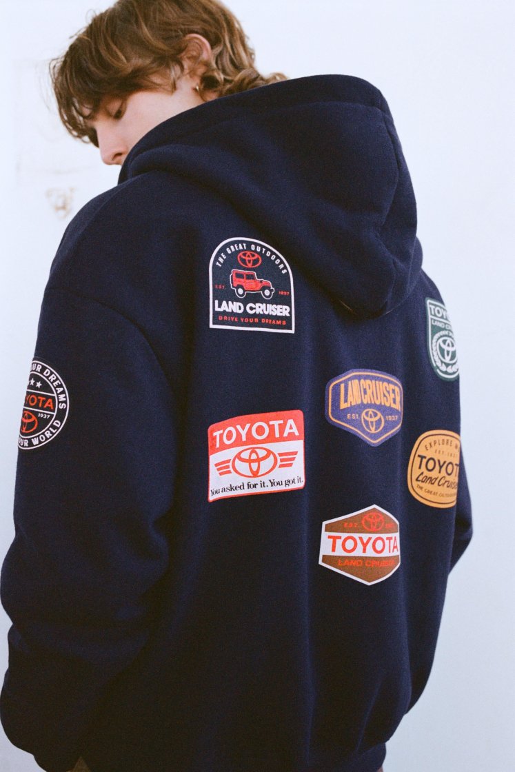 Pull&Bear Zipped Hoodie — Navy