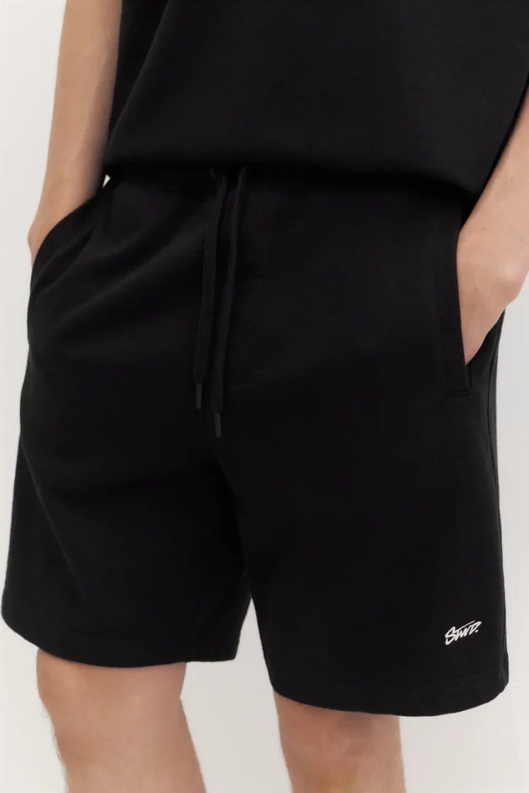 Pull&Bear STWD jogger Bermuda shorts — Black