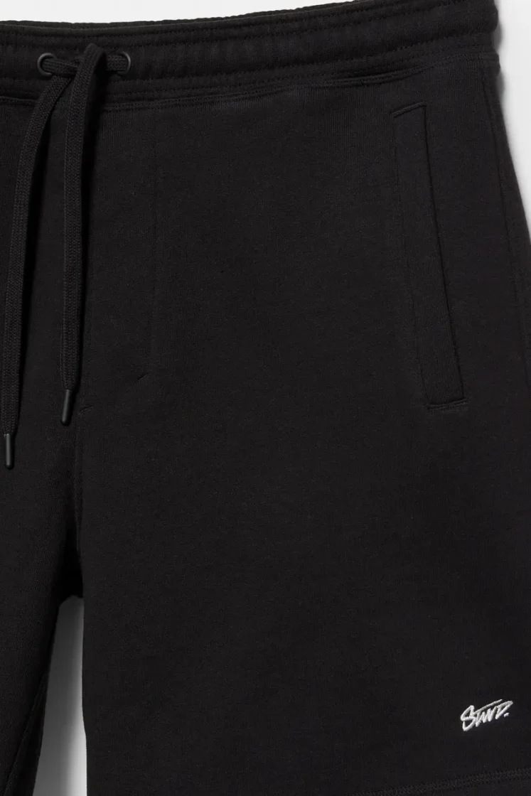 Pull&Bear STWD jogger Bermuda shorts — Black