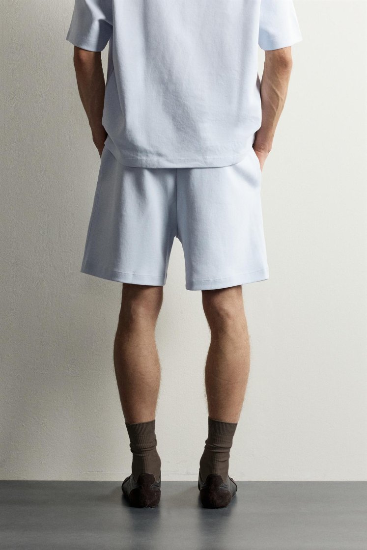 Zara SHORT DE JOGGING RELAXED FIT INTERLOCK — Bleu ciel