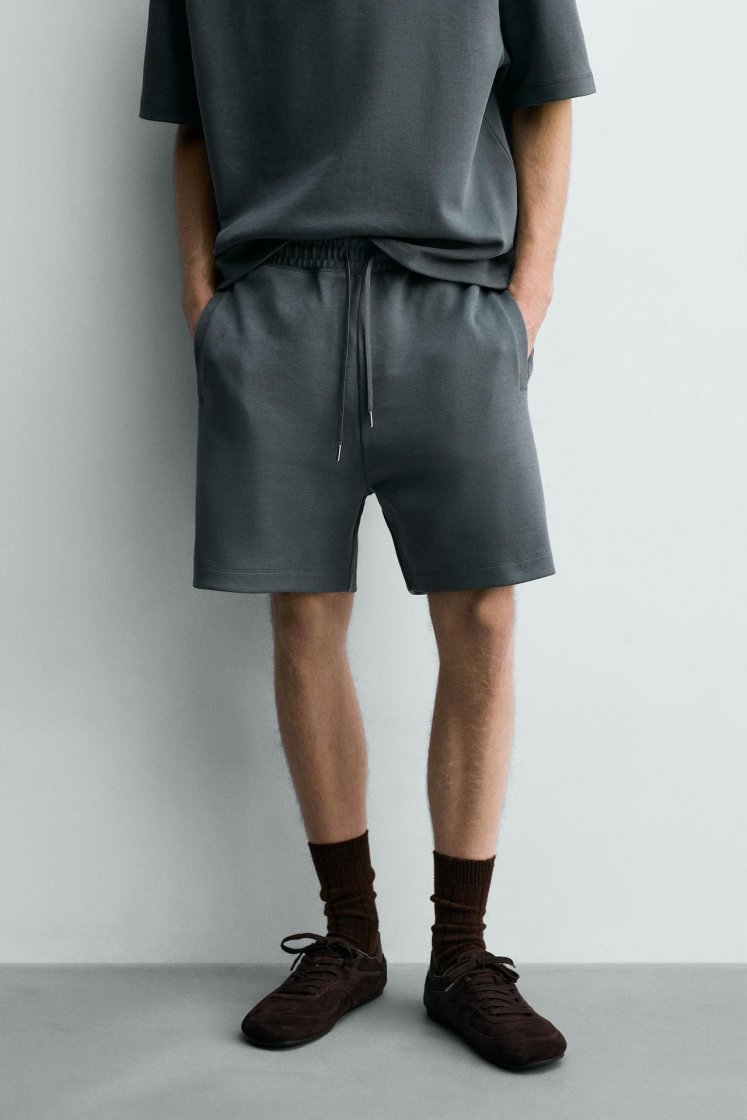 Zara SHORT DE JOGGING RELAXED FIT INTERLOCK — Bleu délavé