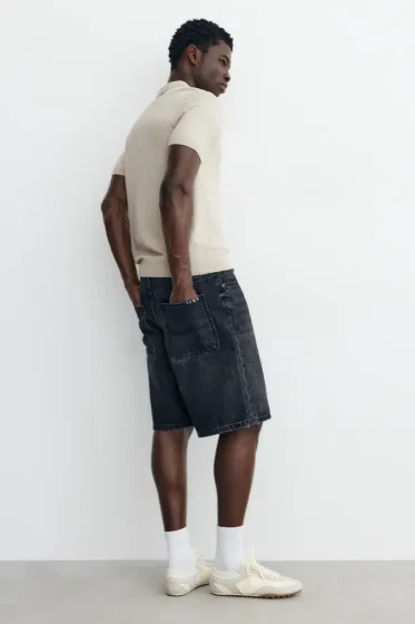 Short sleeve knit polo shirt