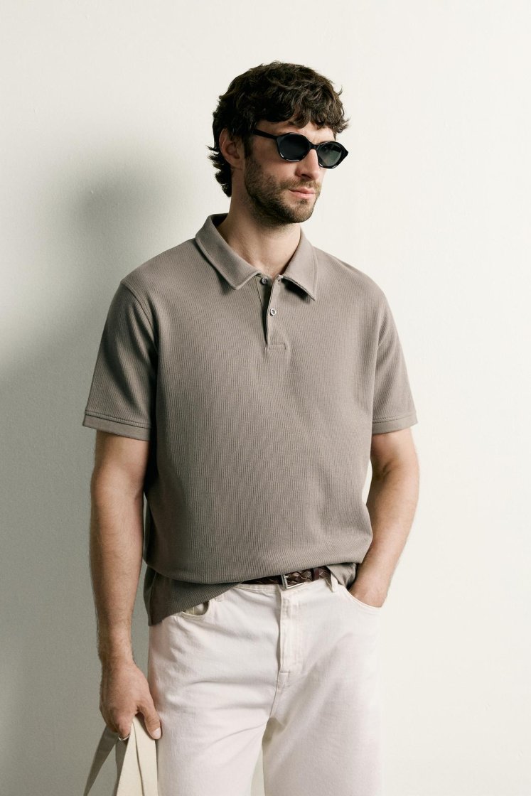 Zara REGULAR FIT TEXTURED POLO SHIRT — Light brown