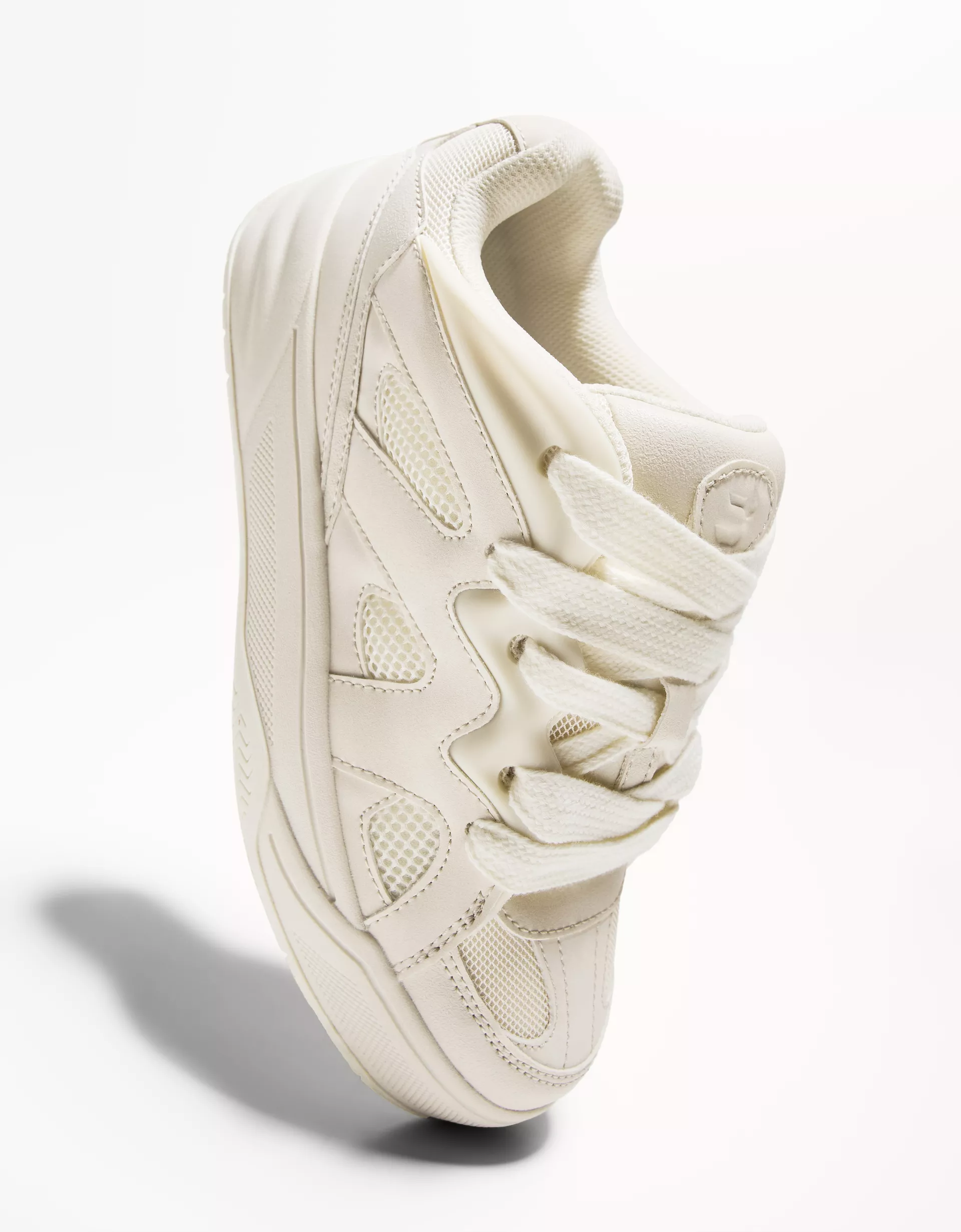 Bershka Skate Multi-Panel Sneakers — Off White