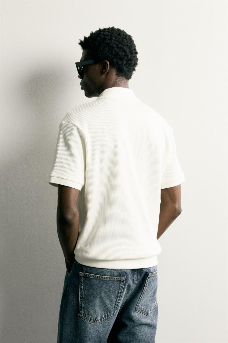 Zara POLO À STRUCTURE VERTICALE — Blanc cassé