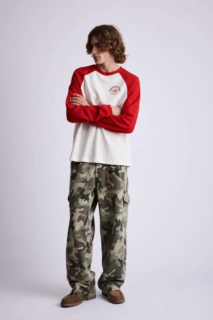 Pull&Bear Waffle Knit Raglan Tee — Red