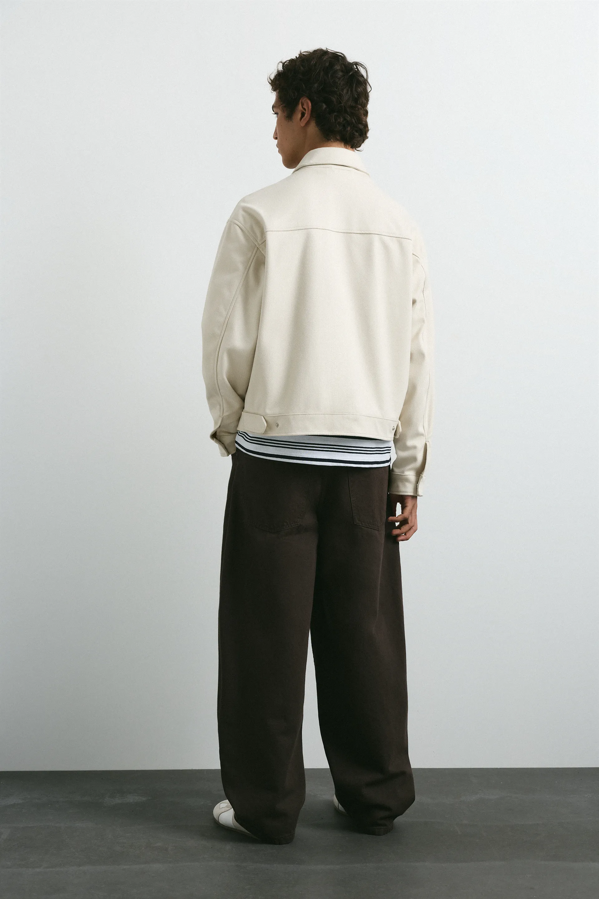 Pull&Bear Classic Trucker Jacket — Off white