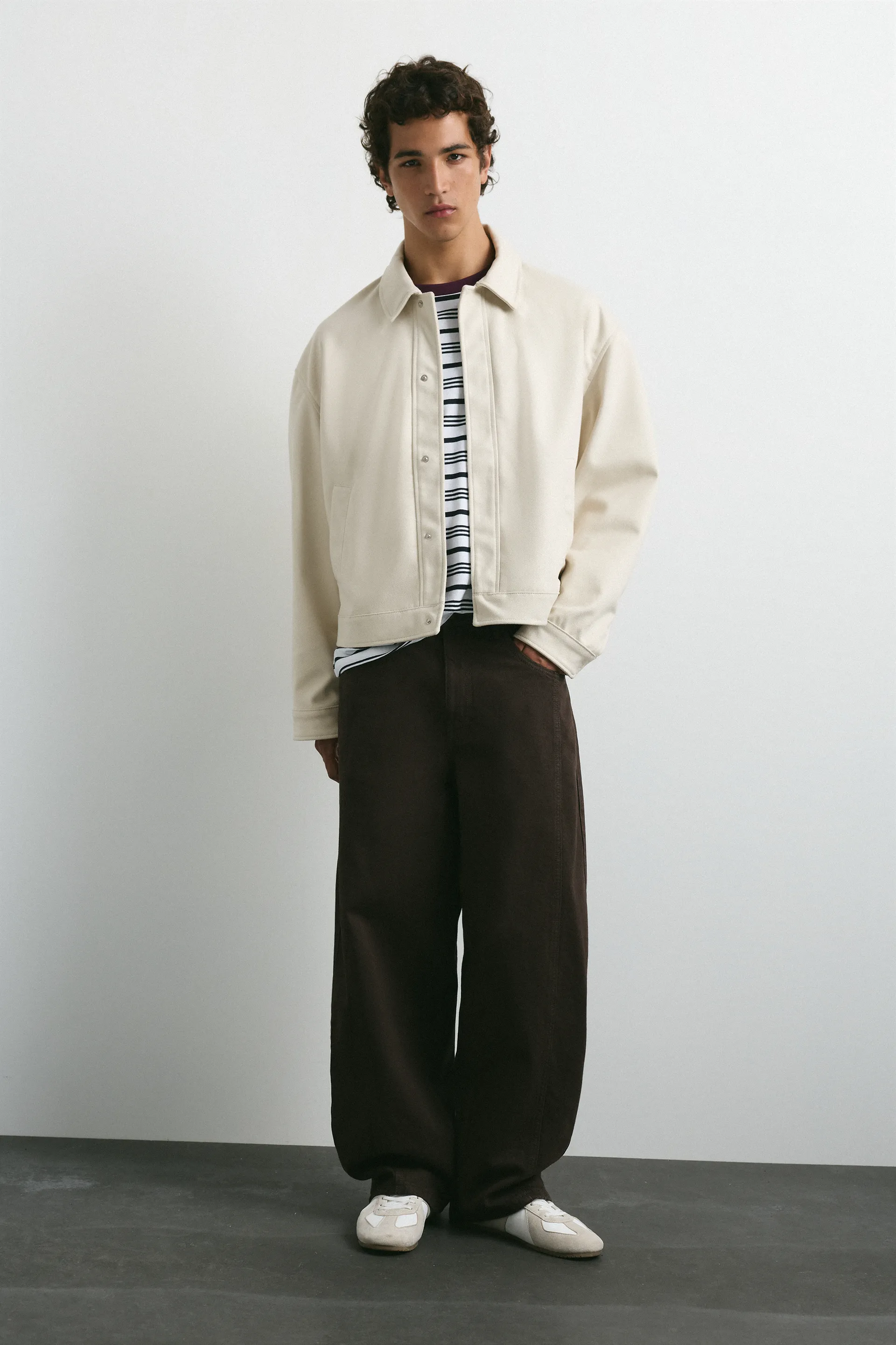 Pull&Bear Classic Trucker Jacket — Off white
