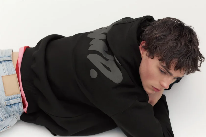 Pull&Bear Pullshka Essential Hoodie — Black