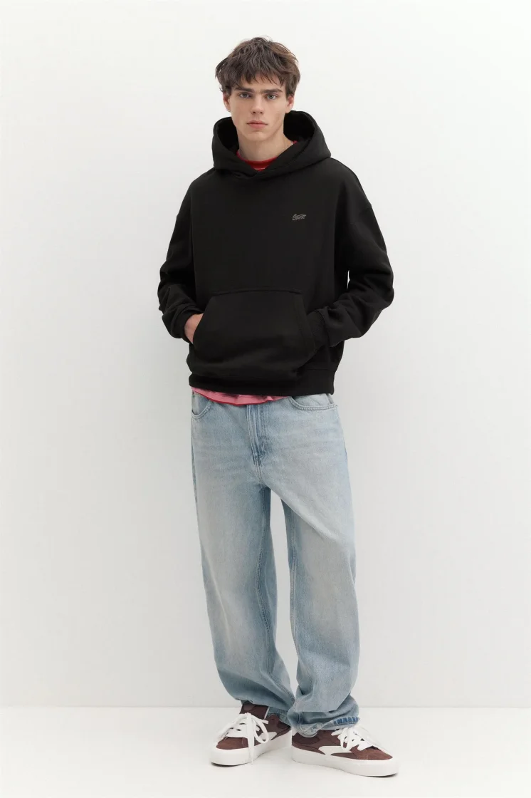 Pull&Bear Pullshka Essential Hoodie — Black