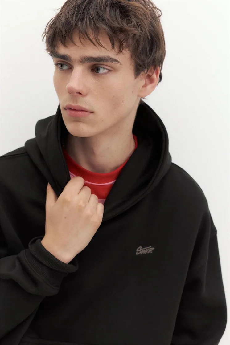 Pull&Bear Pullshka Essential Hoodie — Black