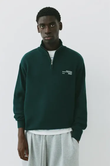 Pull Col Zippé Brodé