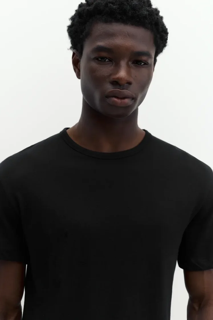 Pull&Bear Slim Fit Cotton Crew Tee — Black