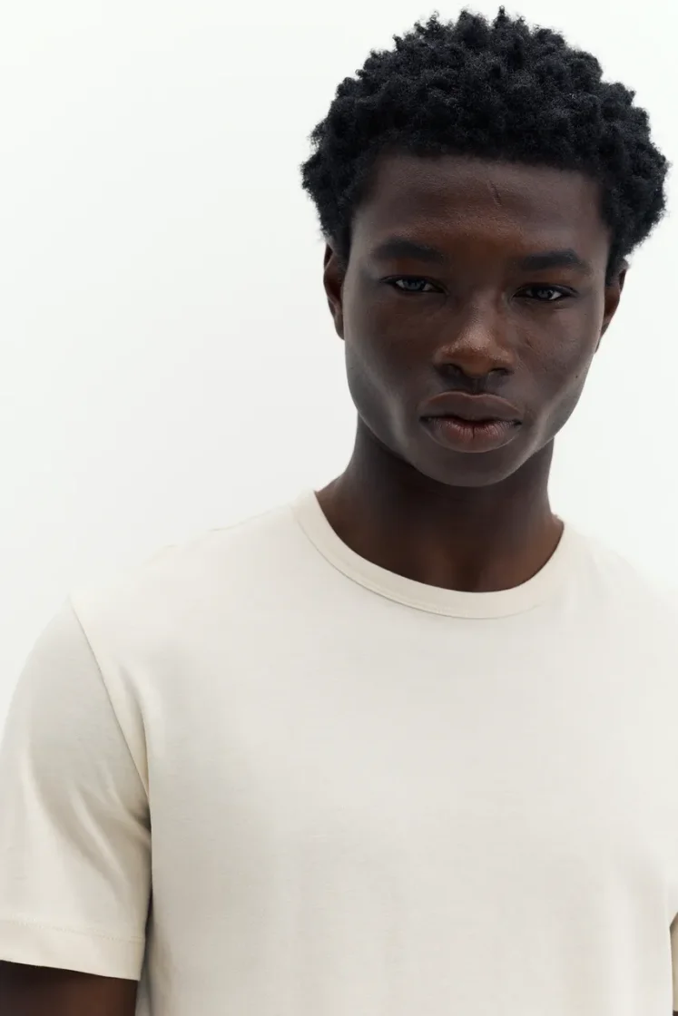 Pull&Bear Slim Fit Cotton Crew Tee — Cream