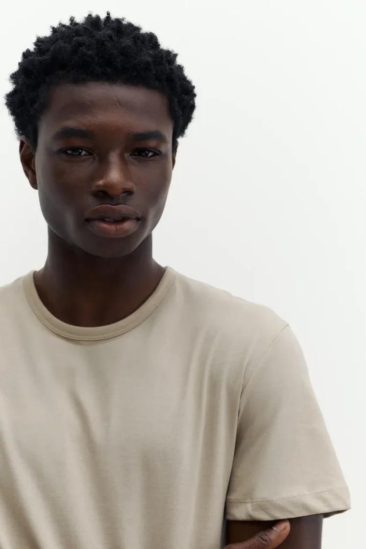 Pull&Bear Slim Fit Cotton Crew Tee — Sand
