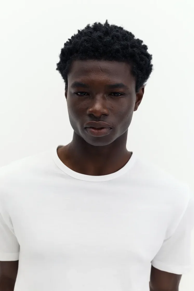 Pull&Bear Slim Fit Cotton Crew Tee — White