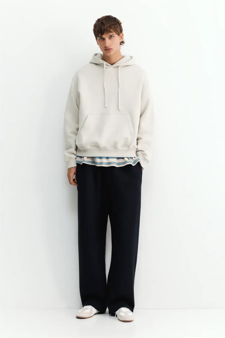 Pull&Bear Sweat basique à capuche — Cream