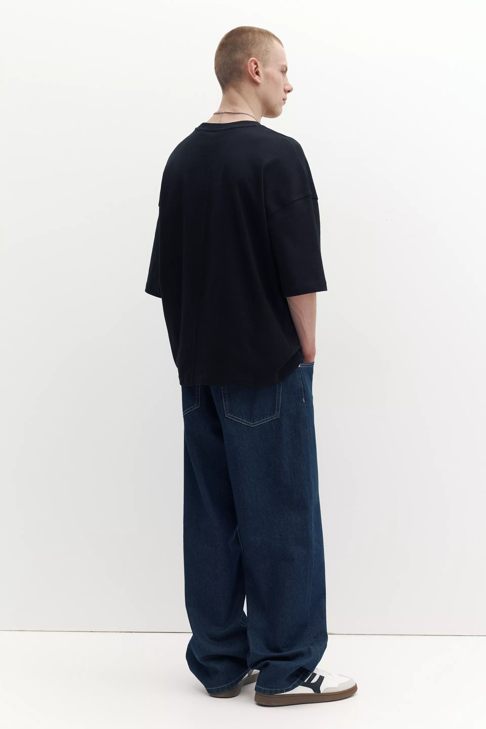 Pull&Bear Loose Fit Cotton Tee — Noir
