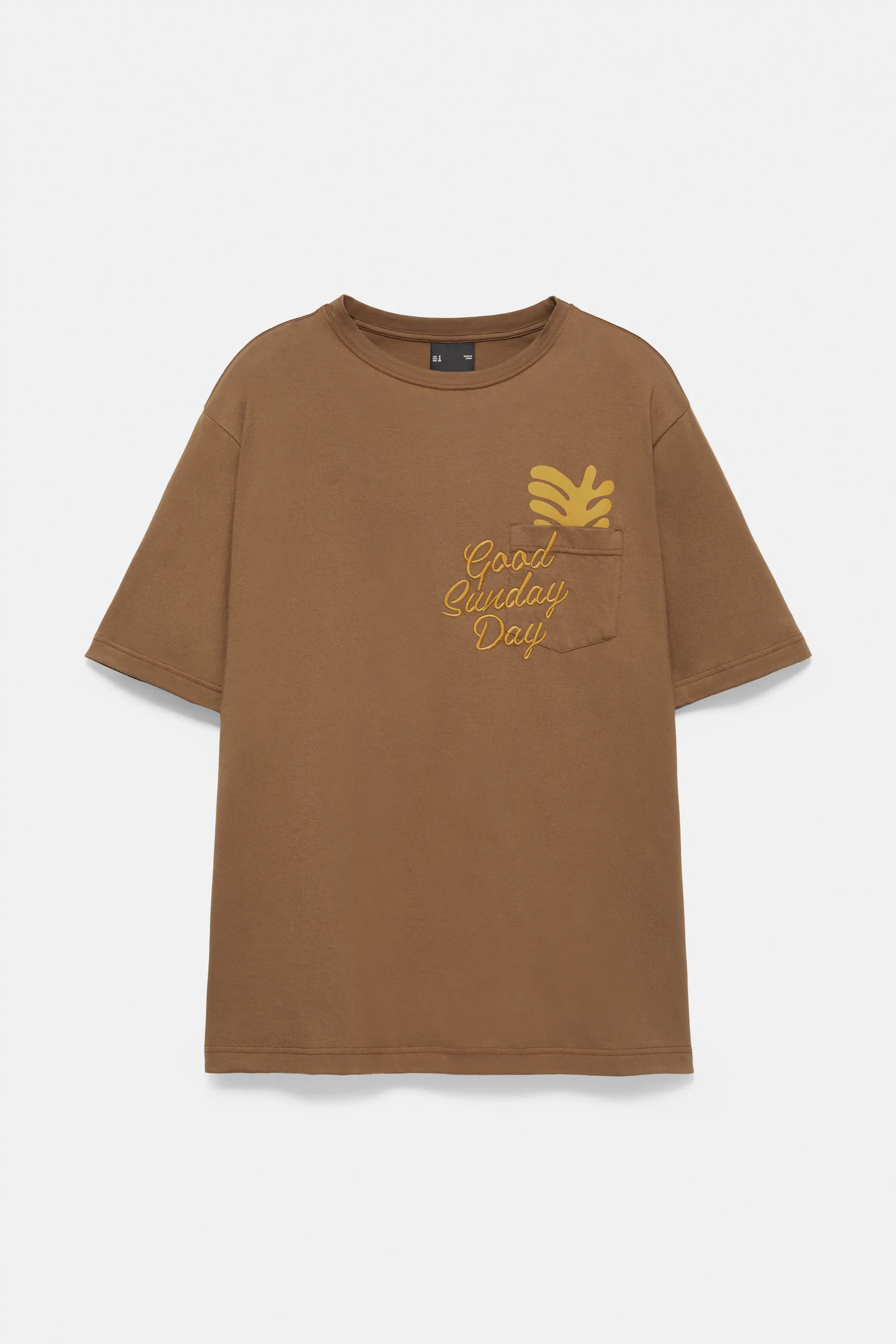 Pull&Bear Boxy Graphic Pocket Tee — Marron