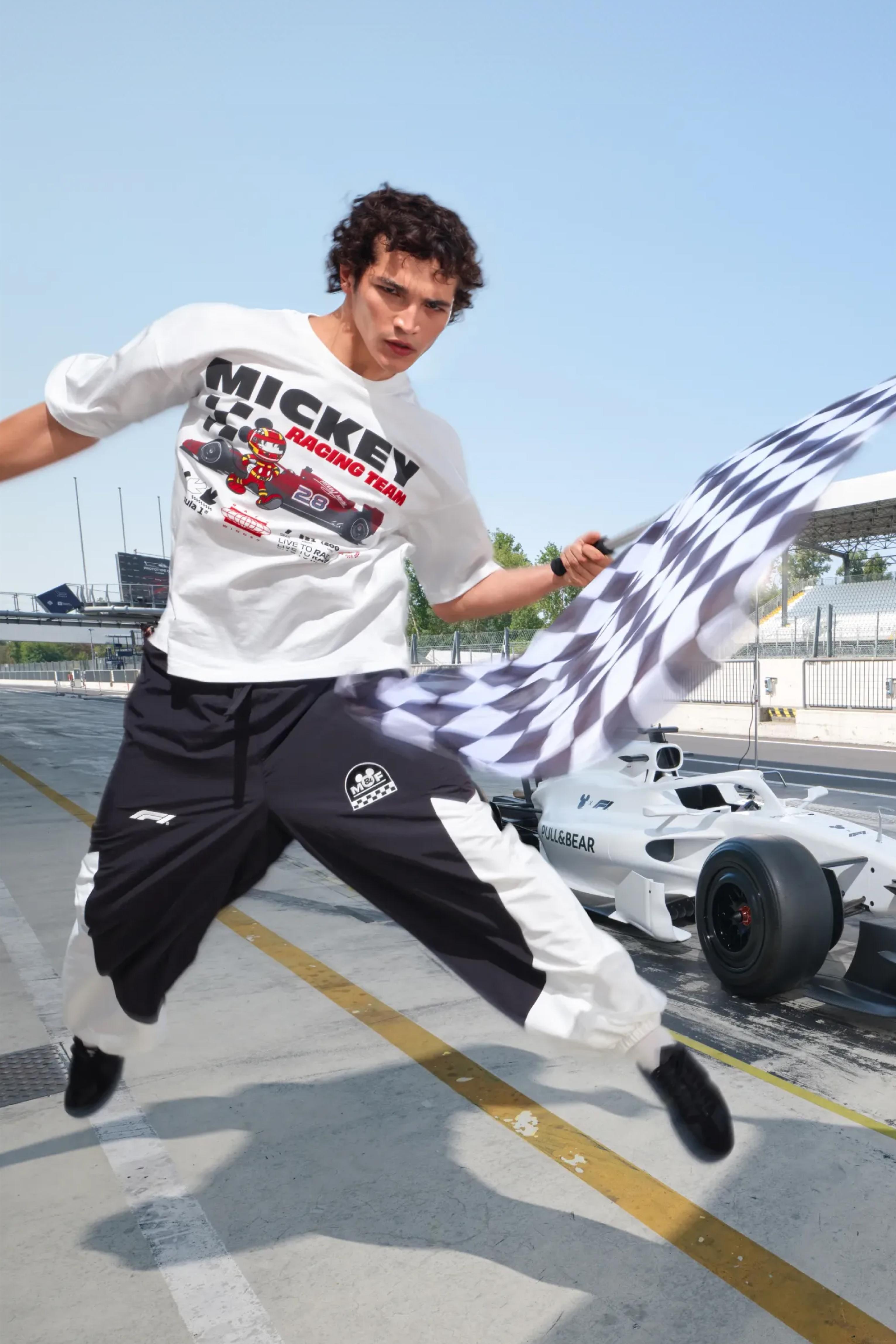 Tee Disney x F1 Mickey Racing