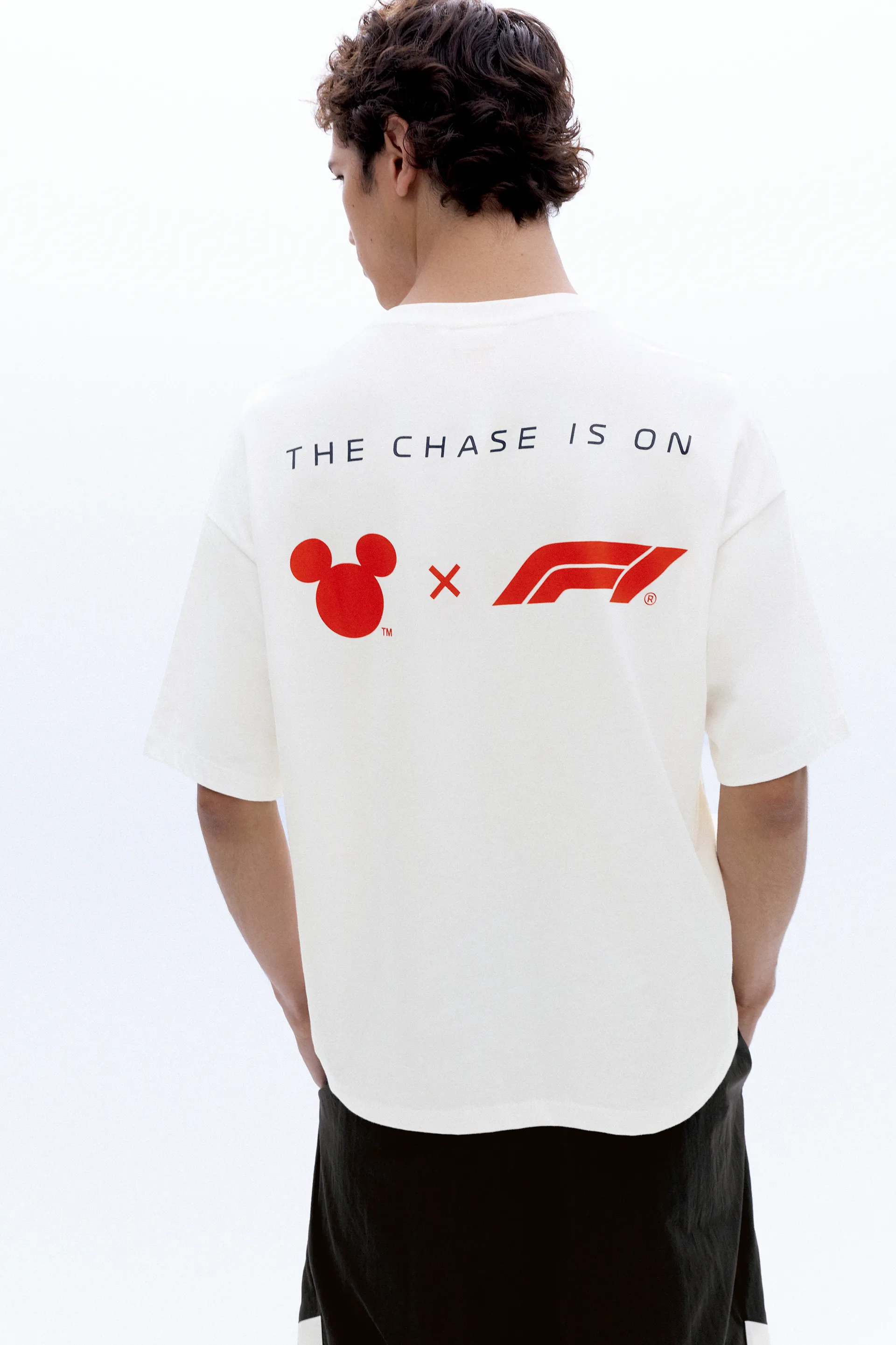 Pull&Bear Disney x F1 Mickey Racing Tee — Blanc cassé