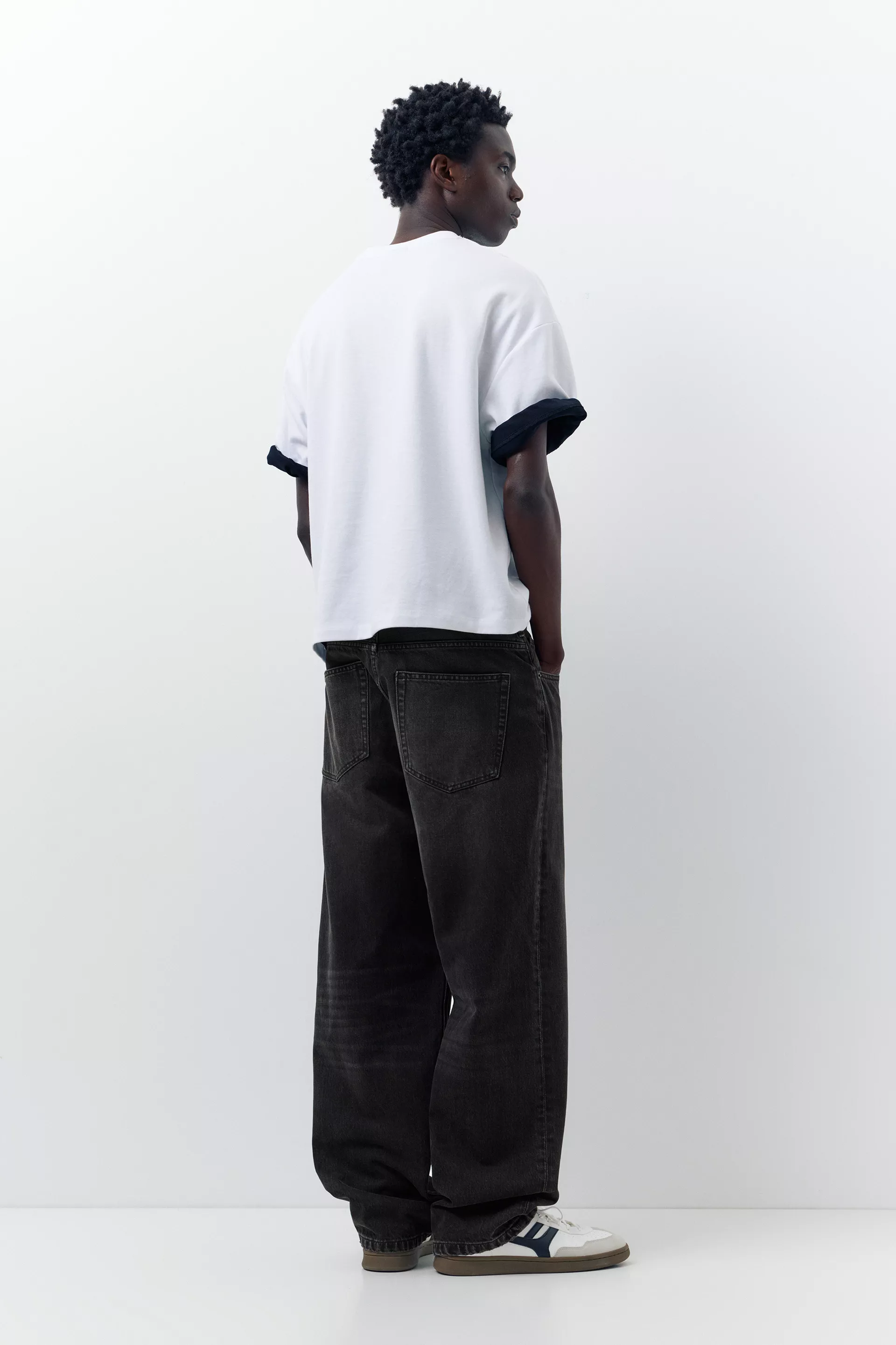 Pull&Bear Baggy Five-Pocket Jeans — Noir délavé