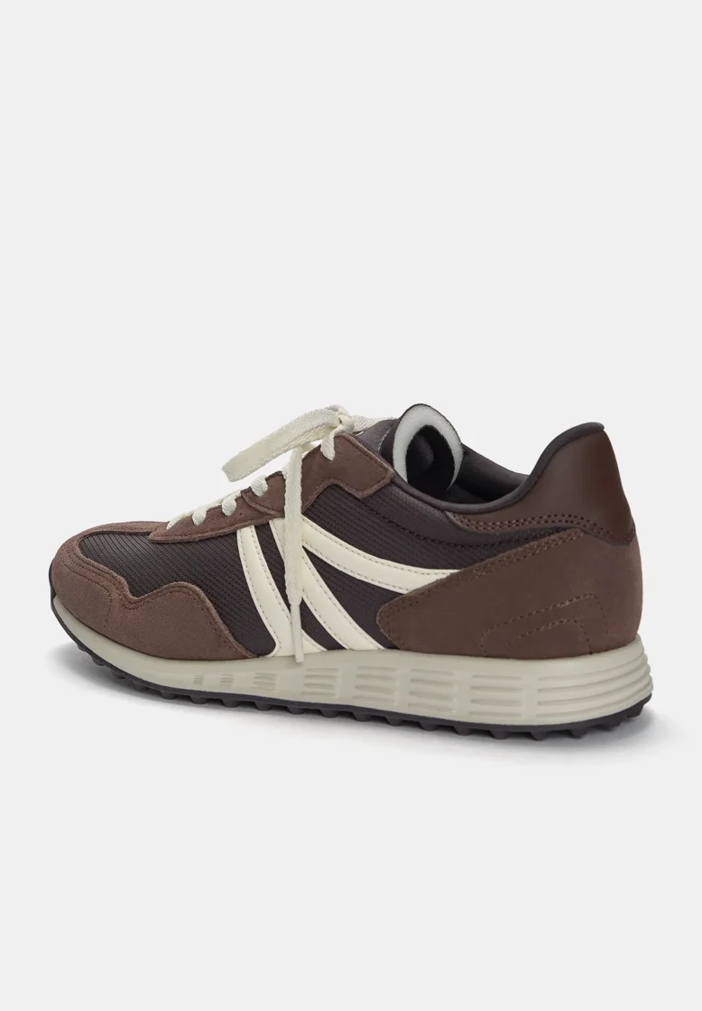 Pull&Bear Brown Pre-Owned Trainers — Brown