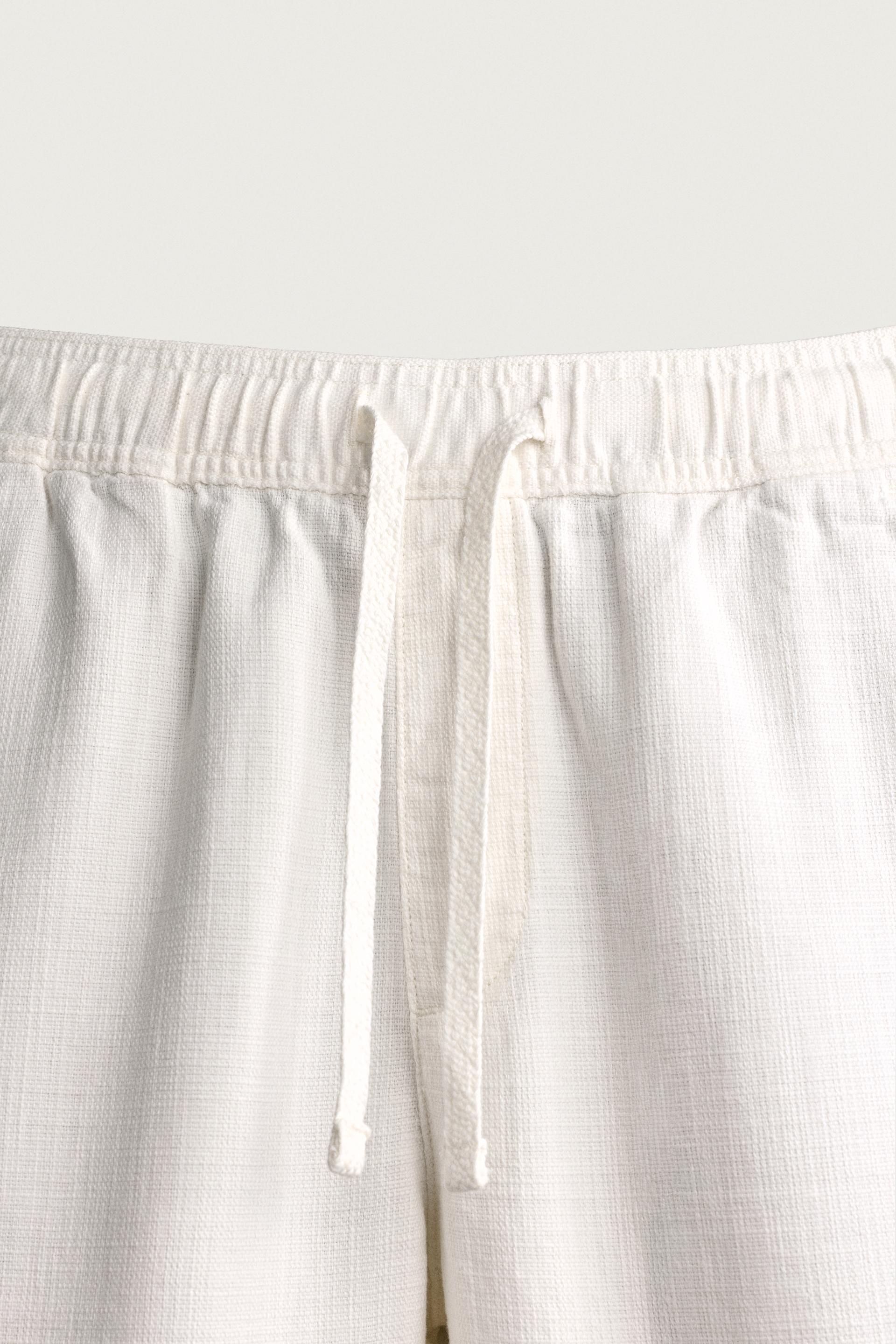 Zara Structured Relaxed-Fit Trousers — White